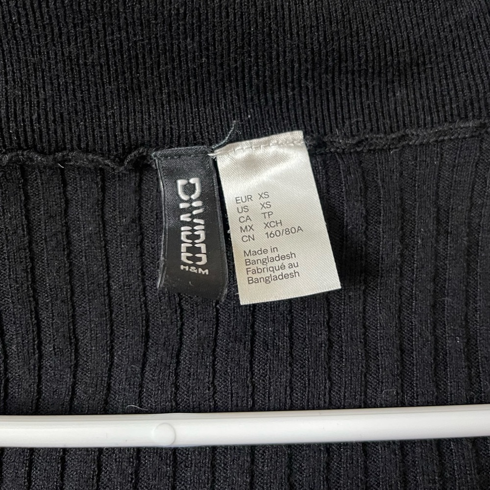 H&M Collared Ribbed Top - Picture 4 of 4